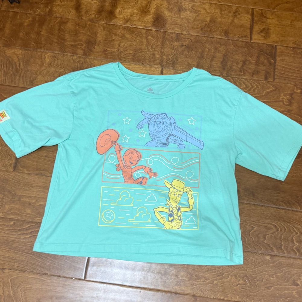 Like New Size Medium toy story crop top T-Shirt - Teal
